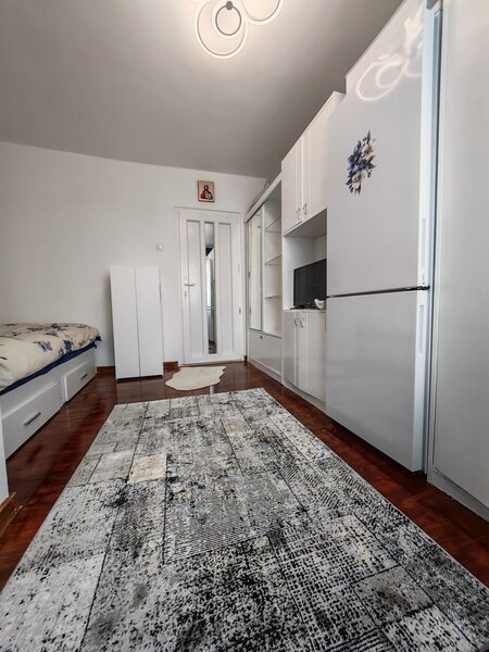 Titan, Nicolae Grigorescu, Postavarul